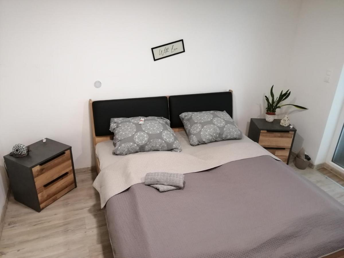 Ujkapu Sunshine Apartments Győr Zewnętrze zdjęcie